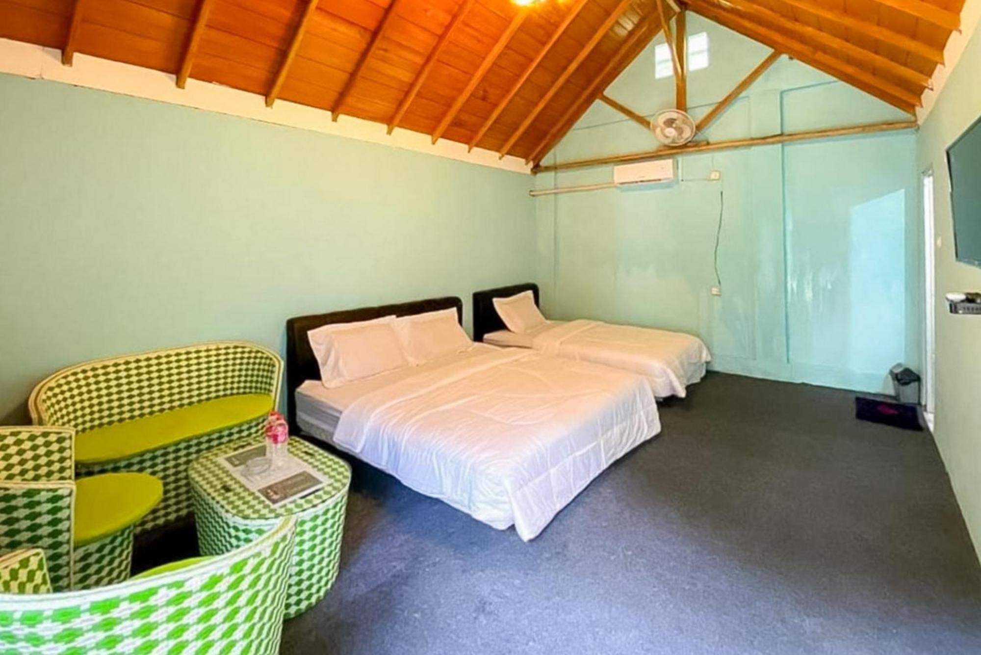 Reddoorz At Villa Waterfun Favour Pagar Alam Pagaralam Exterior photo