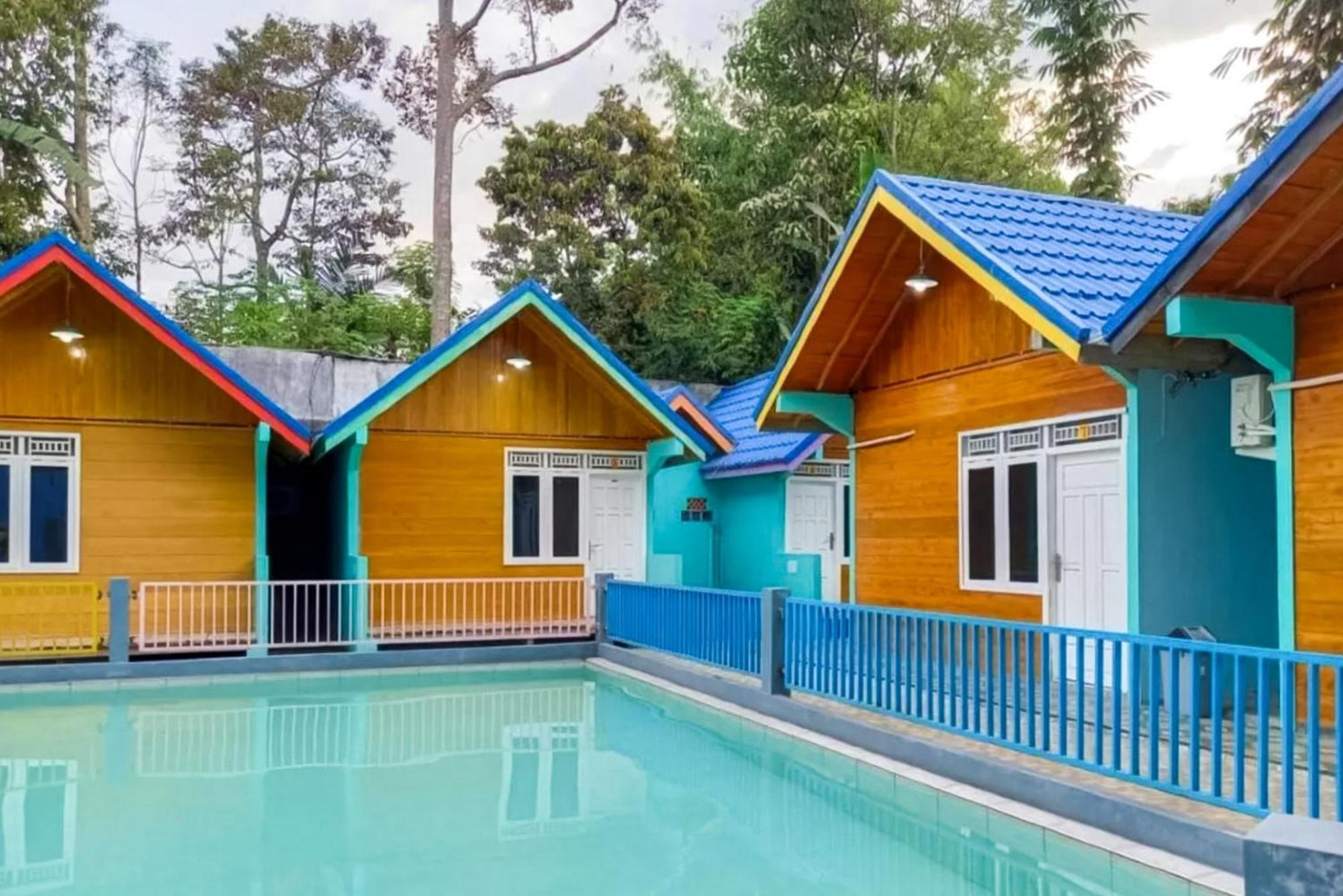 Reddoorz At Villa Waterfun Favour Pagar Alam Pagaralam Exterior photo