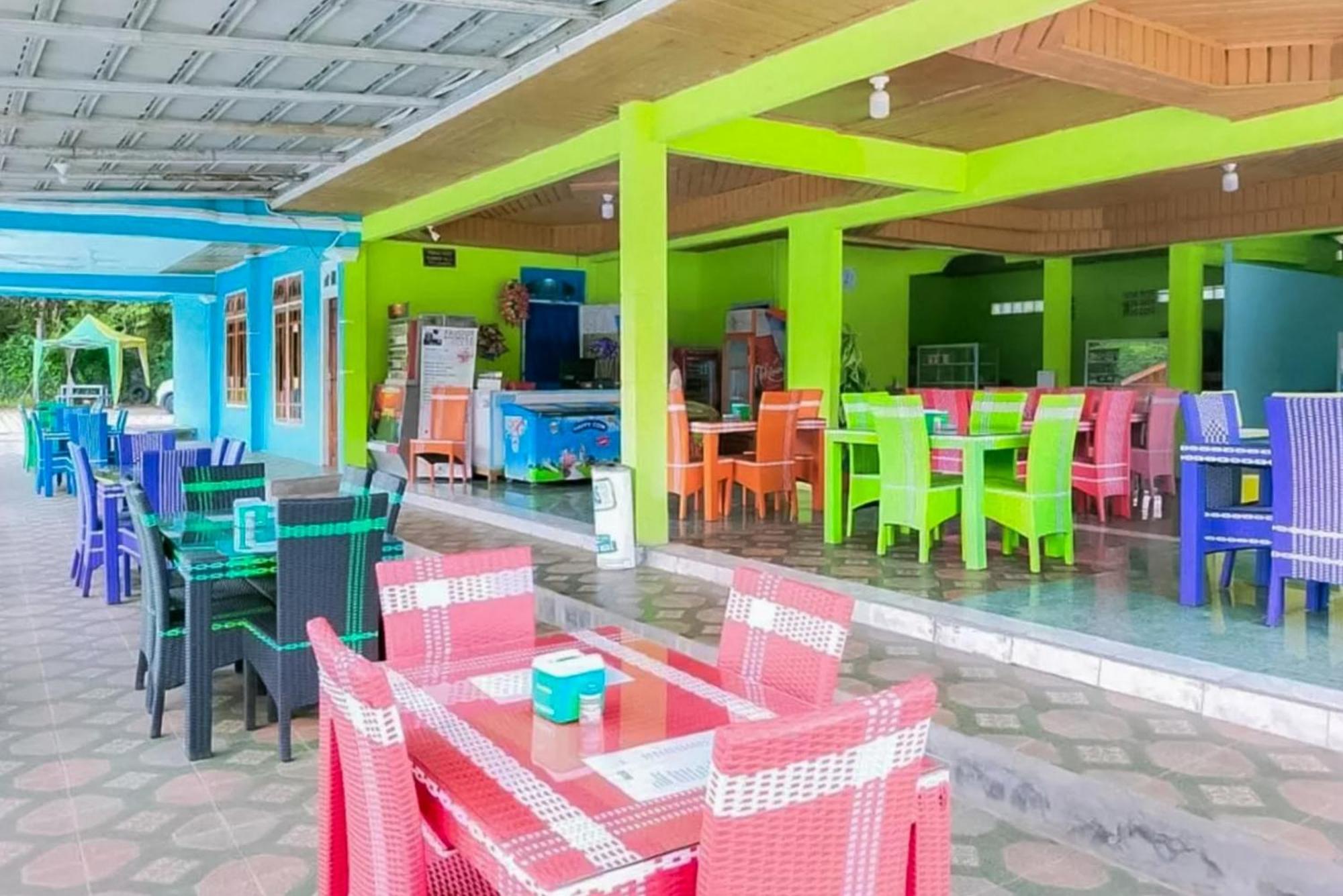 Reddoorz At Villa Waterfun Favour Pagar Alam Pagaralam Exterior photo